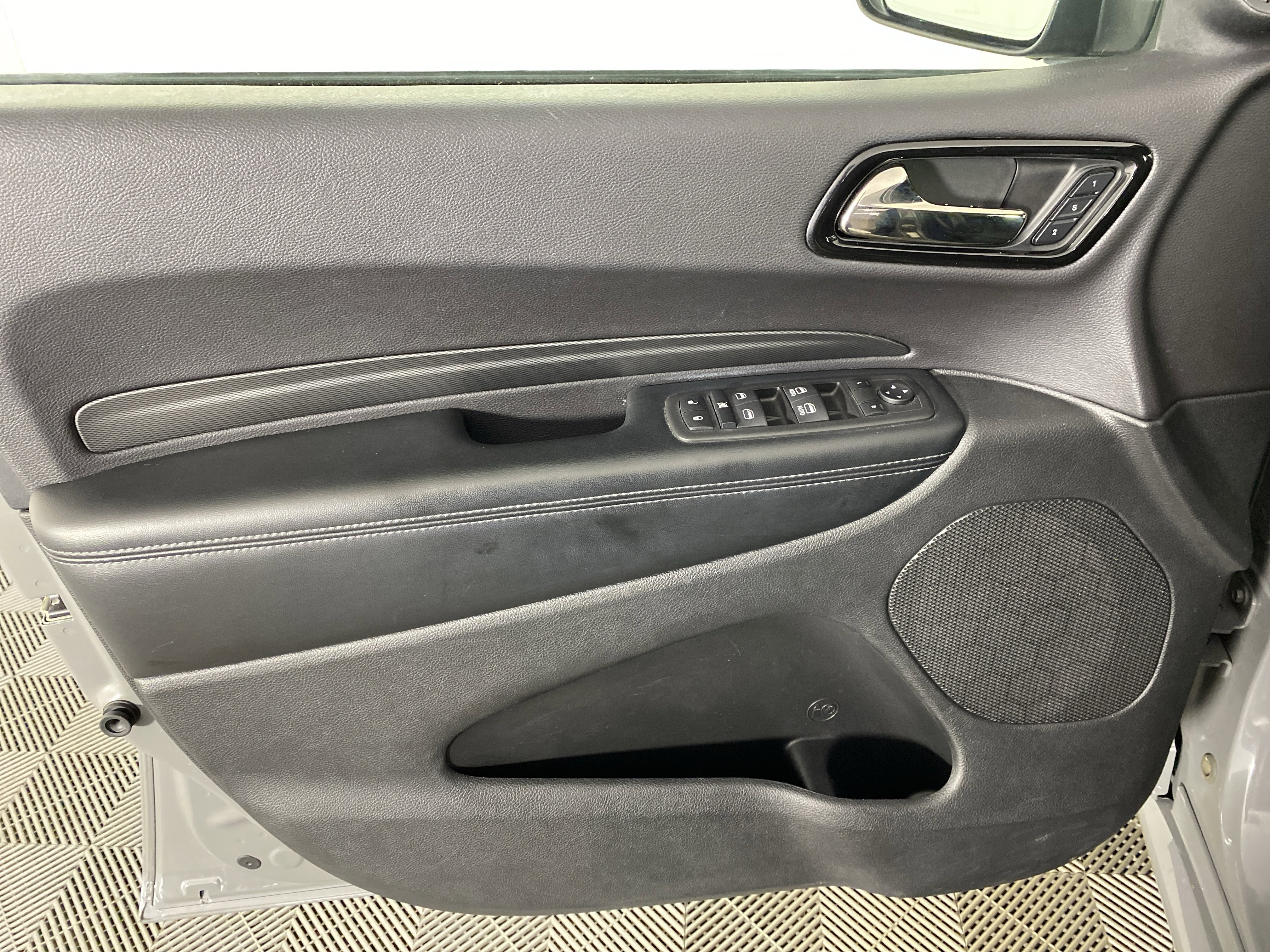 Used 2022 Dodge Durango GT image 13