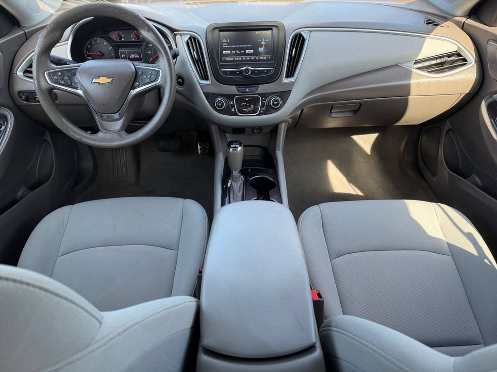 Used 2017 Chevrolet Malibu LS w/ LPO, Convenience Package 1 FWD image 15