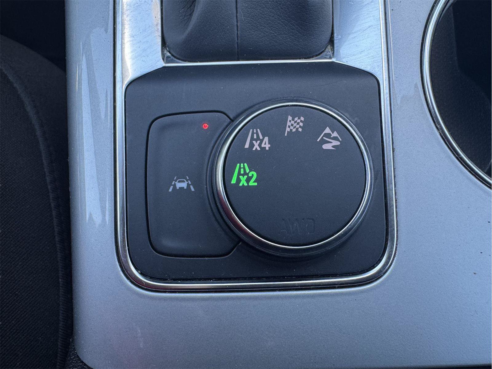 Used 2025 Chevrolet Blazer LT AWD/4WD image 18
