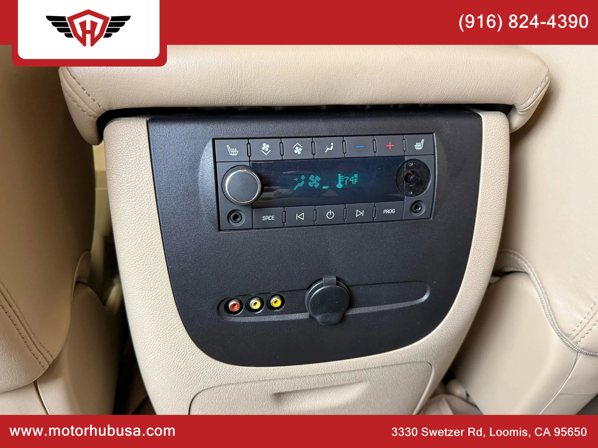 Used 2011 GMC Yukon Denali image 42