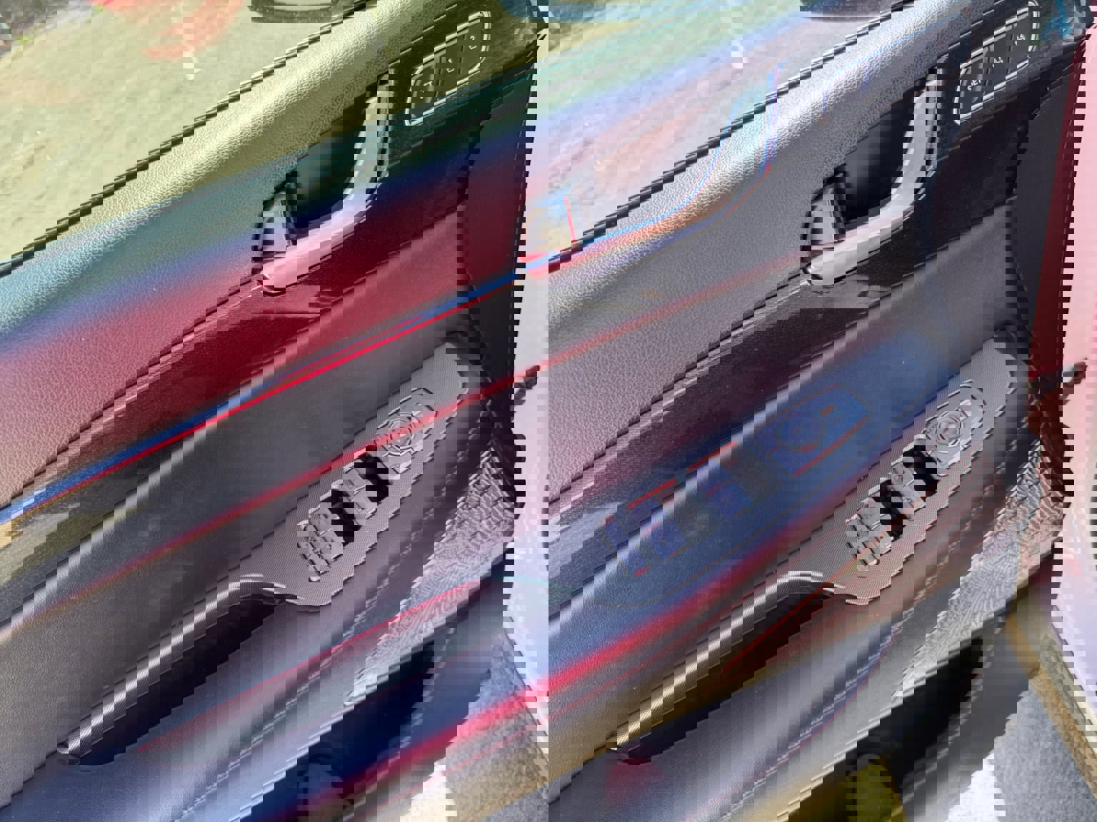 Used 2021 Hyundai Palisade Limited w/ Cargo Package image 11