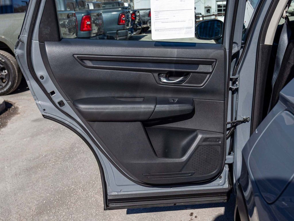 Used 2023 Honda CR-V LX image 14