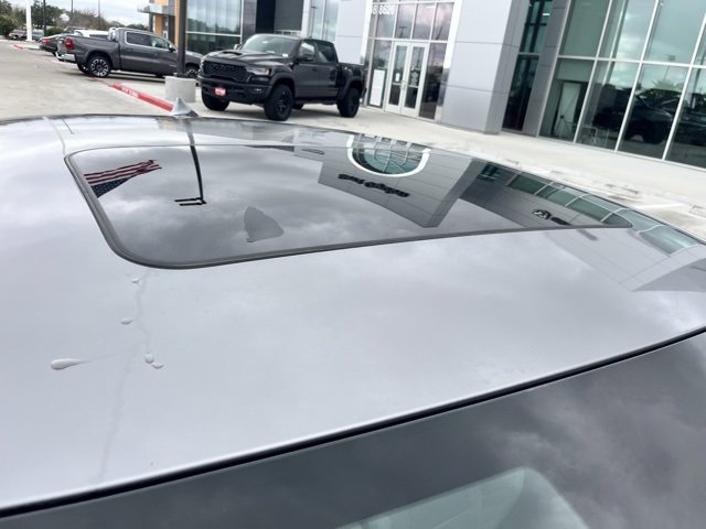 Used 2025 Hyundai Elantra Limited image 7