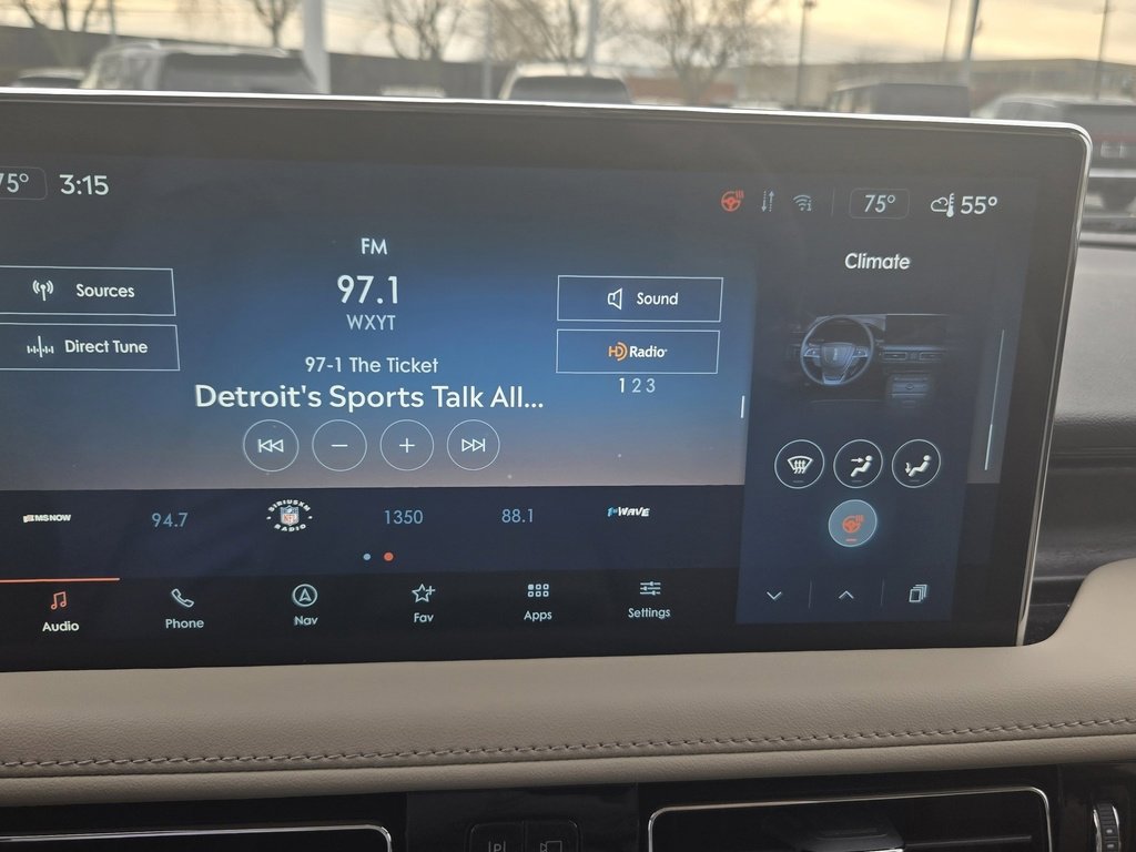 Certified 2023 Lincoln Nautilus Reserve image 14