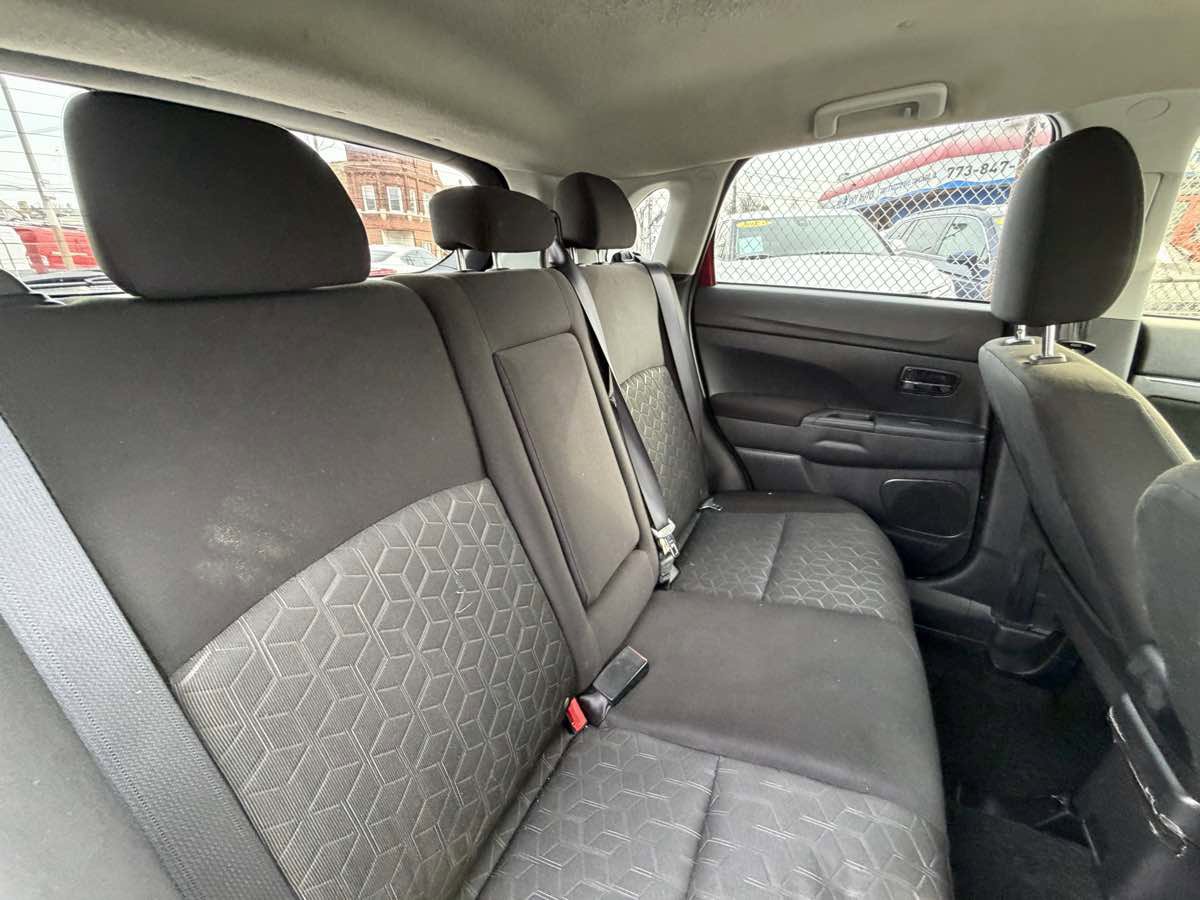 Used 2023 Mitsubishi Outlander Sport ES AWD/4WD image 26