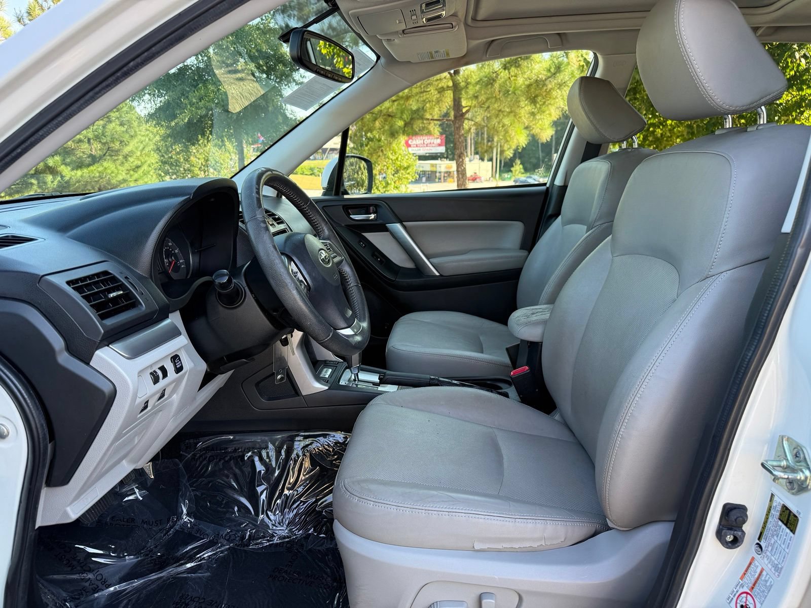 Used 2015 Subaru Forester 2.5i Limited AWD/4WD image 34