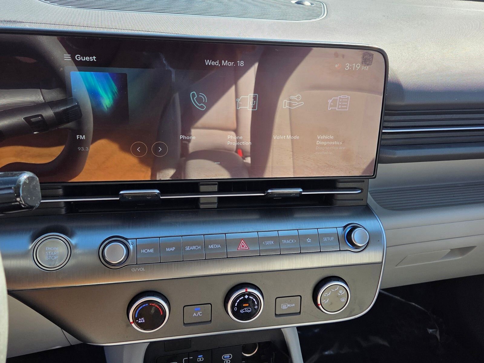 Used 2025 Hyundai Kona SE image 18