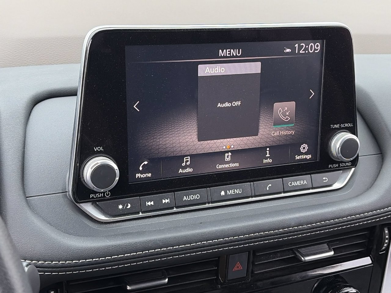 Used 2021 Nissan Rogue SV FWD image 24