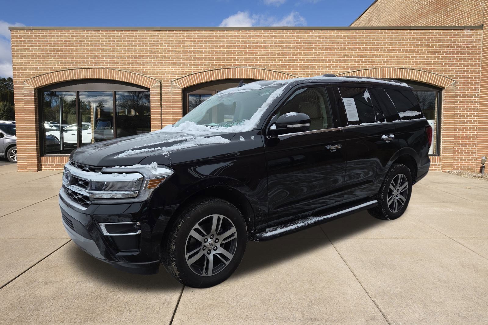 Used 2024 Ford Expedition Limited image 7