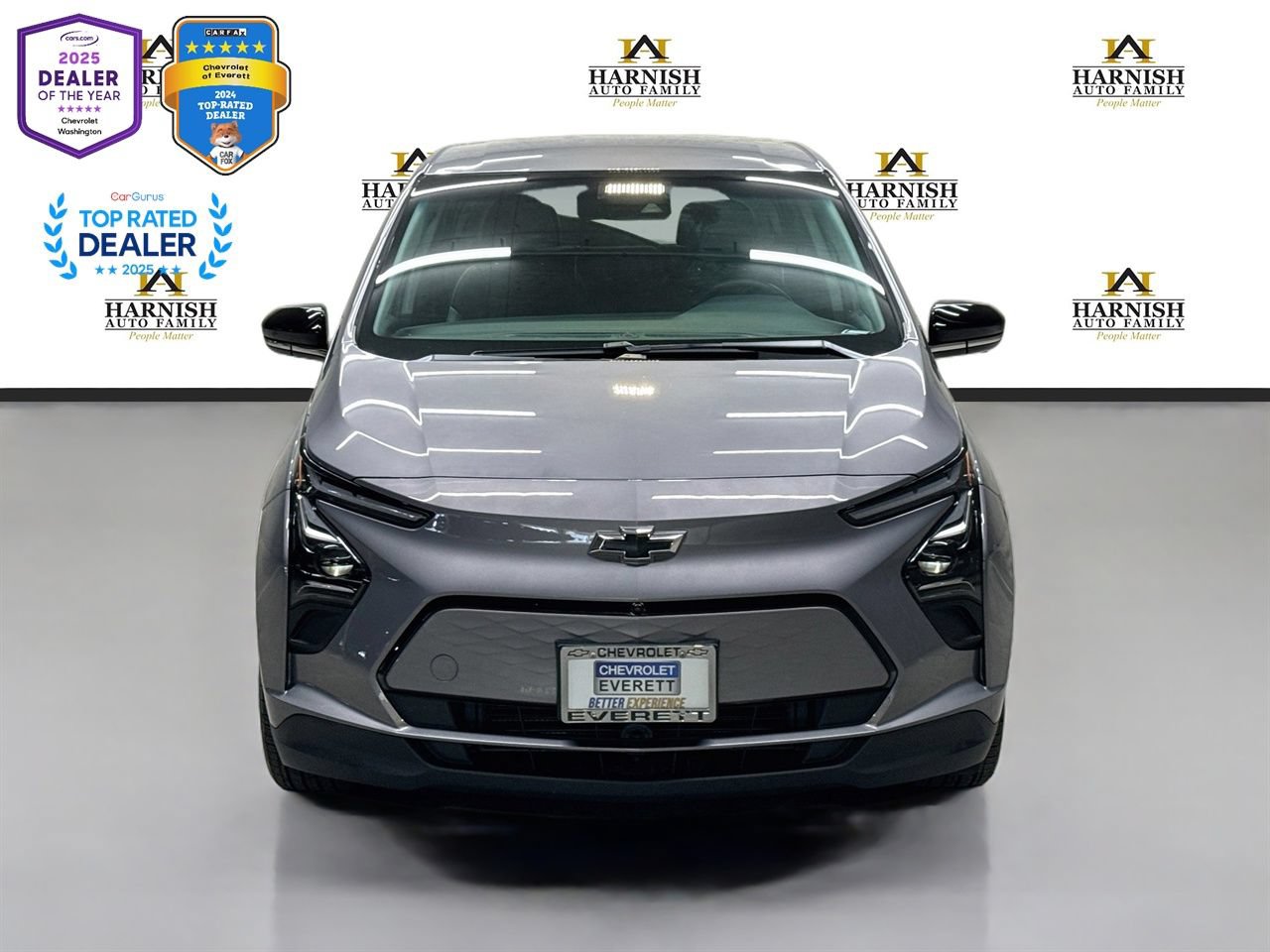 Used 2023 Chevrolet Bolt LT w/ Infotainment Package FWD image 2