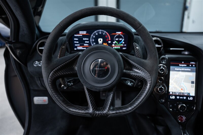 Used 2018 McLaren 720S Performance RWD image 19
