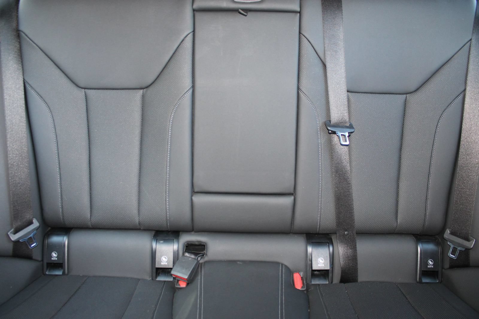 Used 2023 BMW i4 eDrive40 RWD image 5
