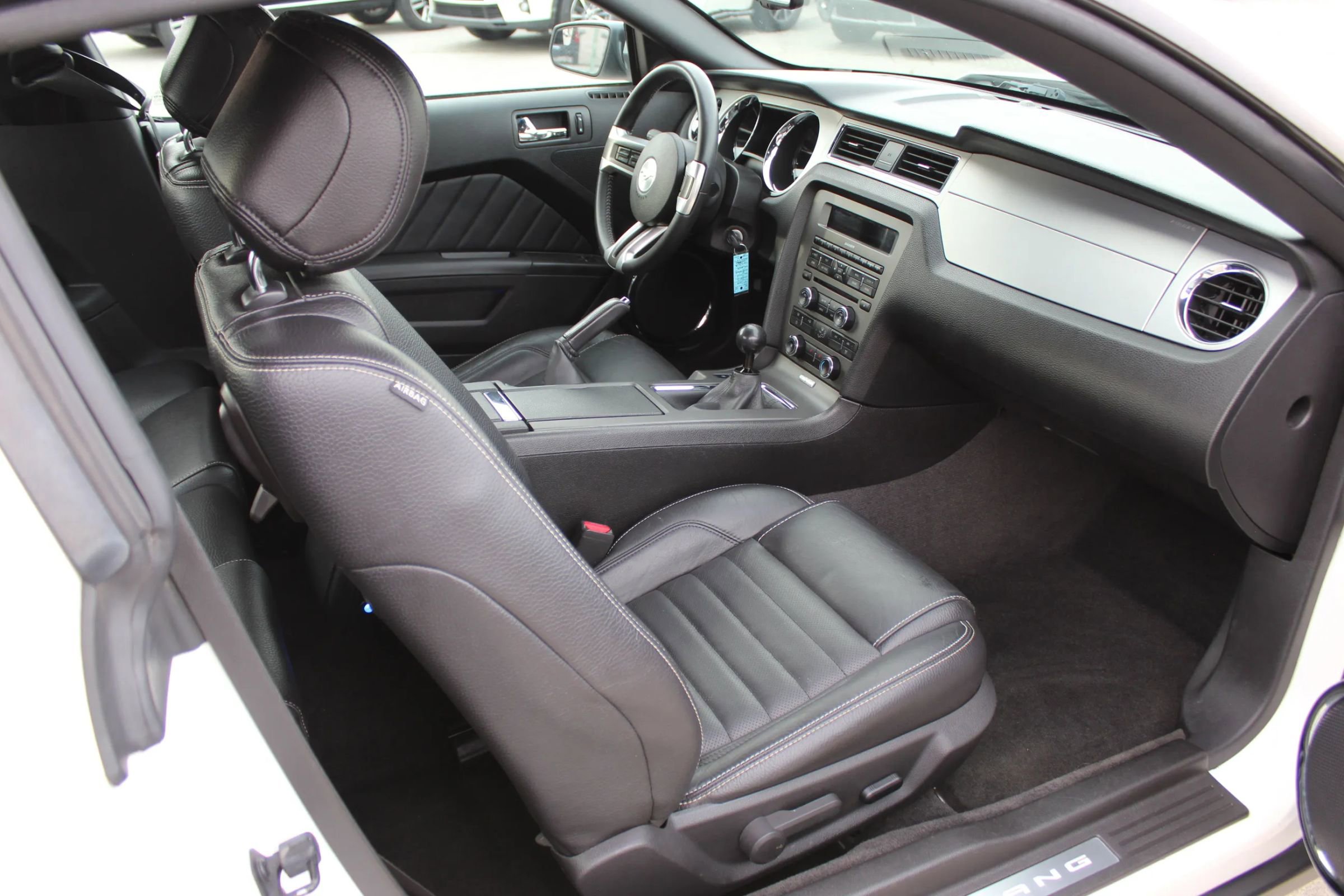 Used 2012 Ford Mustang GT Premium w/ Comfort Pkg image 20