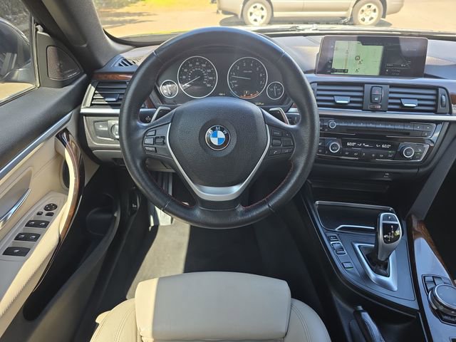 Used 2017 BMW 430i Convertible image 19