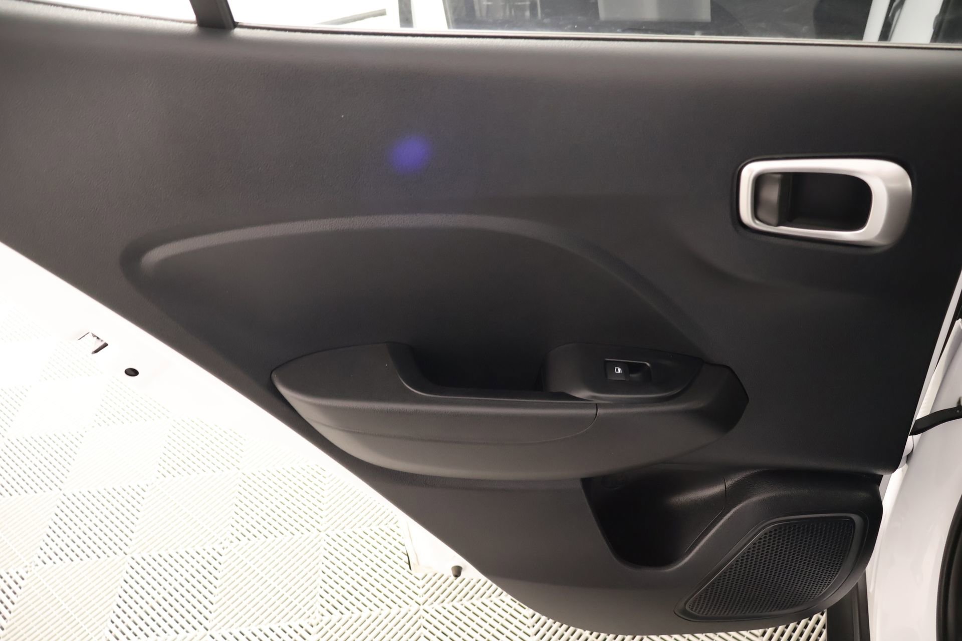 Used 2026 Hyundai Venue SE FWD image 15