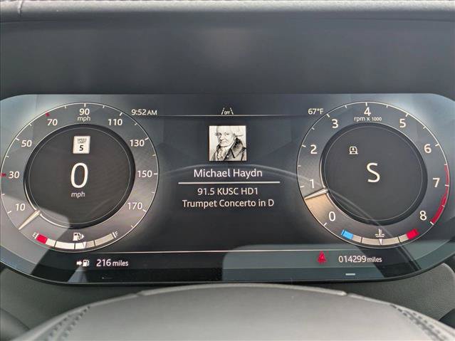 Certified 2025 Land Rover Range Rover SE AWD/4WD image 11