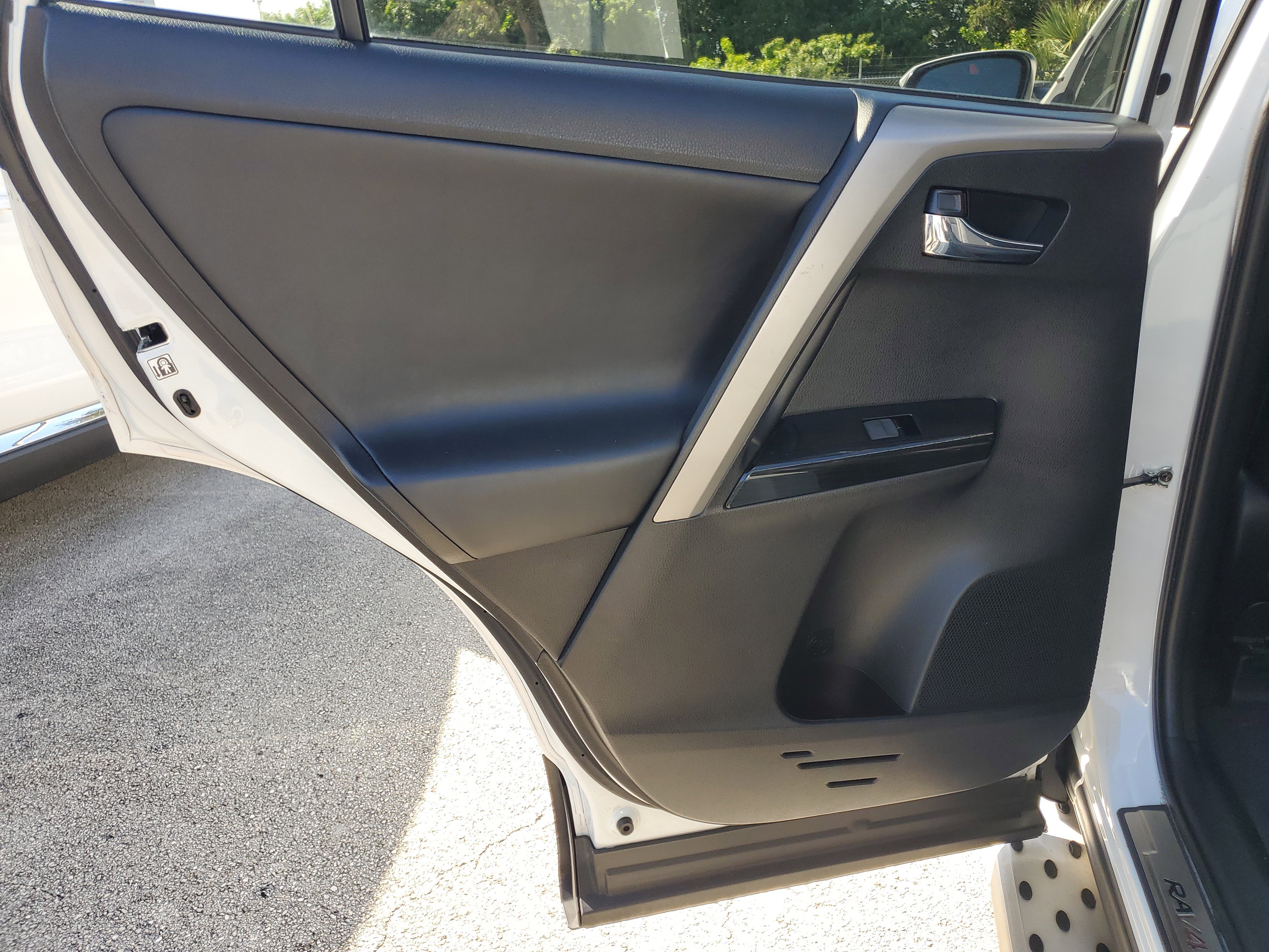 Used 2017 Toyota RAV4 Limited image 12