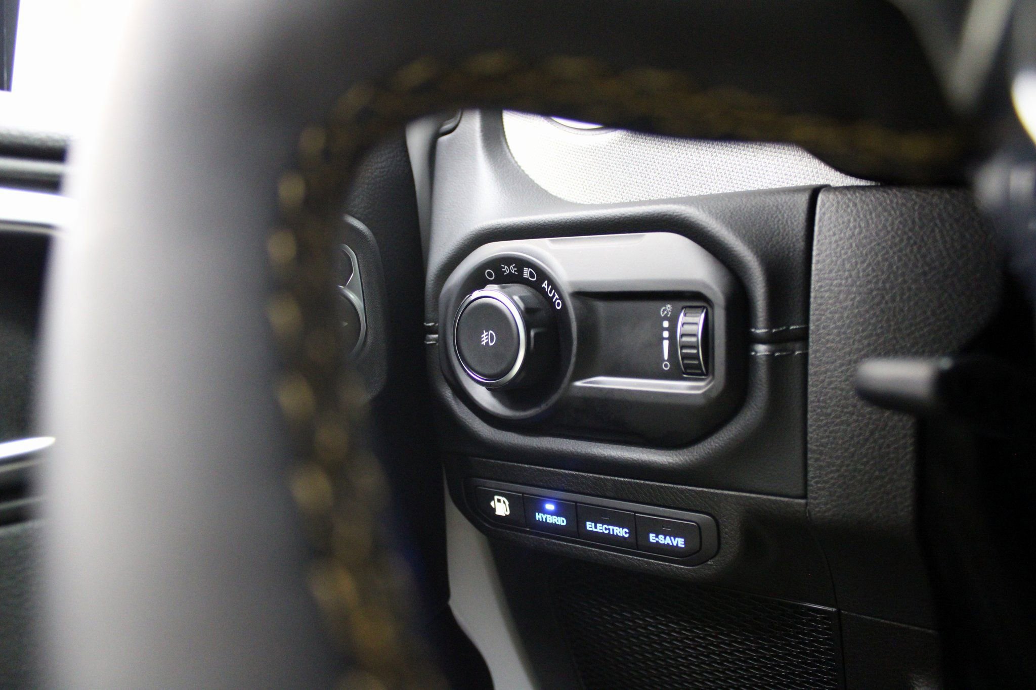 Used 2024 Jeep Wrangler Unlimited Sahara image 36