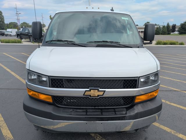 New 2026 Chevrolet Express 3500 w/ Power Convenience Package RWD image 8