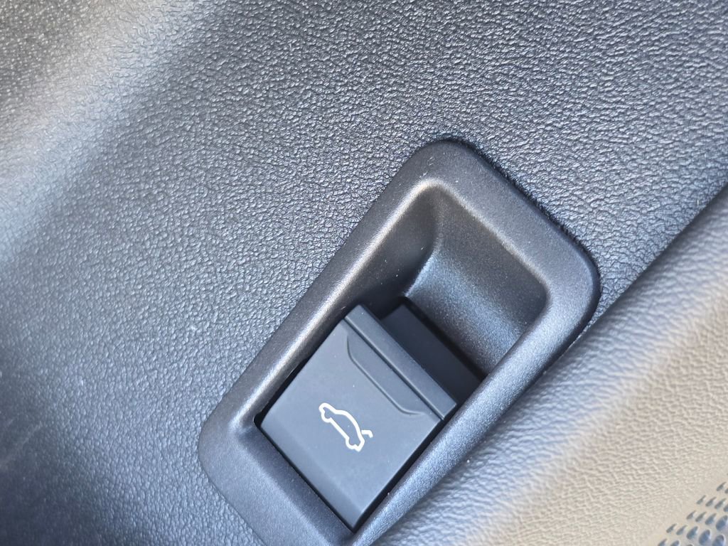 New 2026 Audi A6 Premium Plus image 18