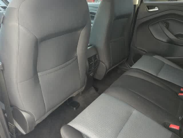 Used 2018 Ford Escape SE w/ SE Sync 3 Package AWD/4WD image 18