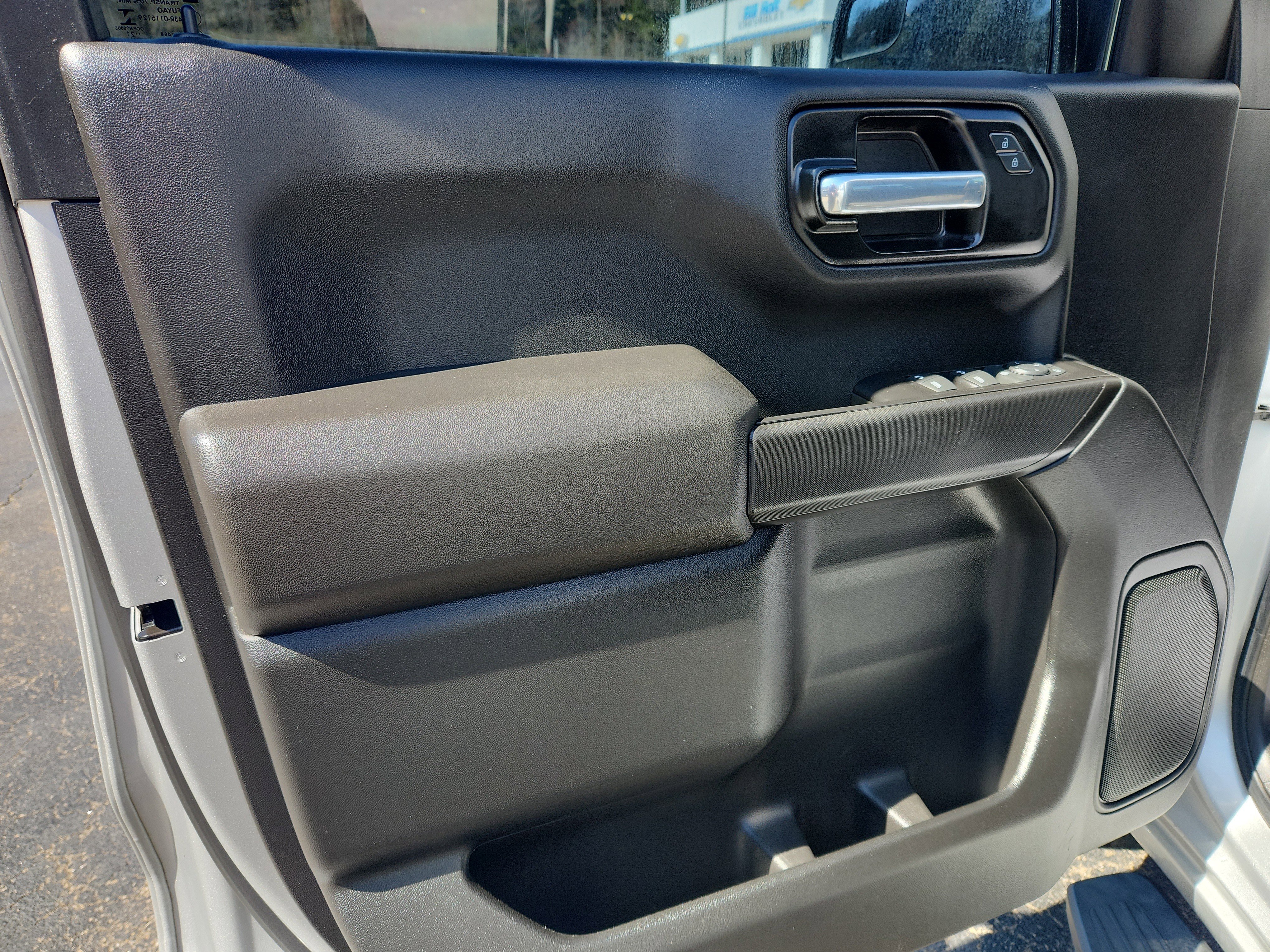 Used 2021 Chevrolet Silverado 1500 Custom image 11