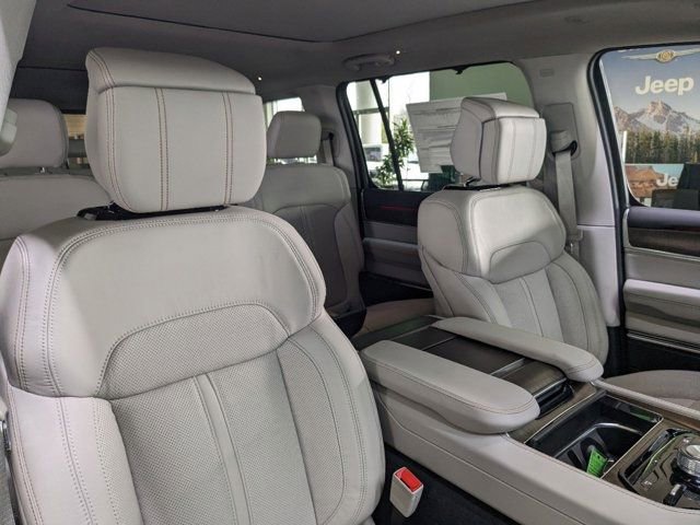 New 2024 Jeep Grand Wagoneer Series I image 10