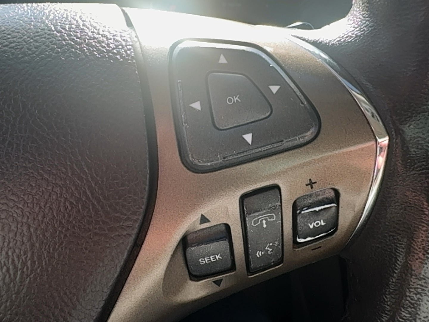 Used 2013 Lincoln MKX FWD image 32