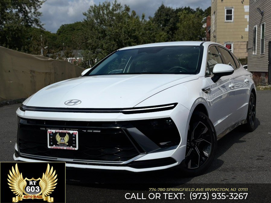 Used 2024 Hyundai Sonata SEL FWD image 1