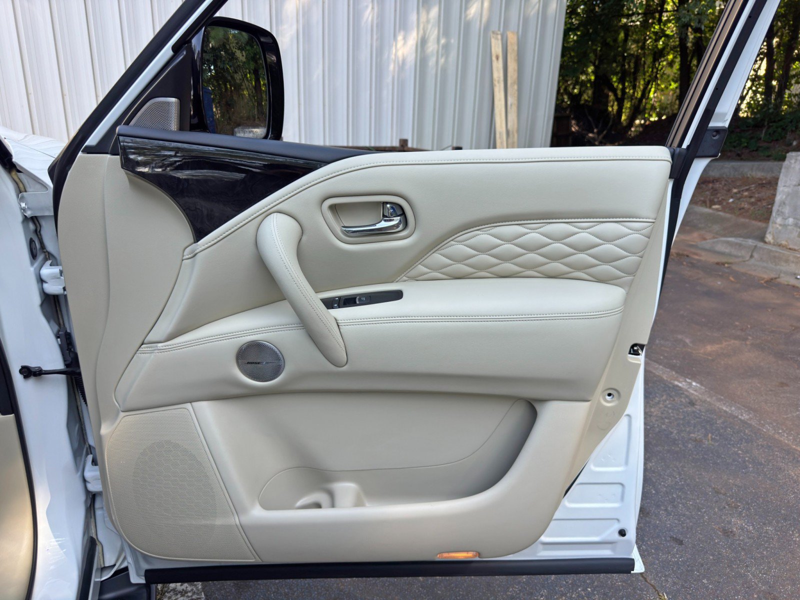 Used 2024 INFINITI QX80 Sensory w/ Cargo Package AWD/4WD image 49
