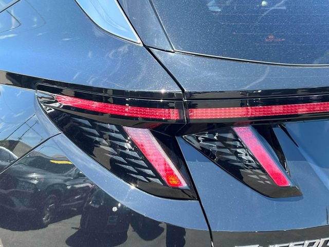 Certified 2023 Hyundai Tucson Limited AWD/4WD image 10