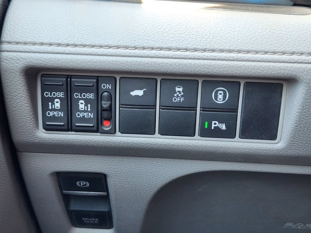 Used 2024 Honda Odyssey Elite image 23