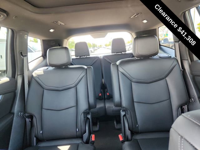 Used 2025 Cadillac XT6 Premium Luxury image 28