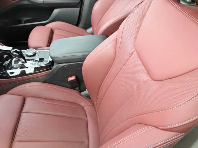 Certified 2025 BMW X4 M40i image 9