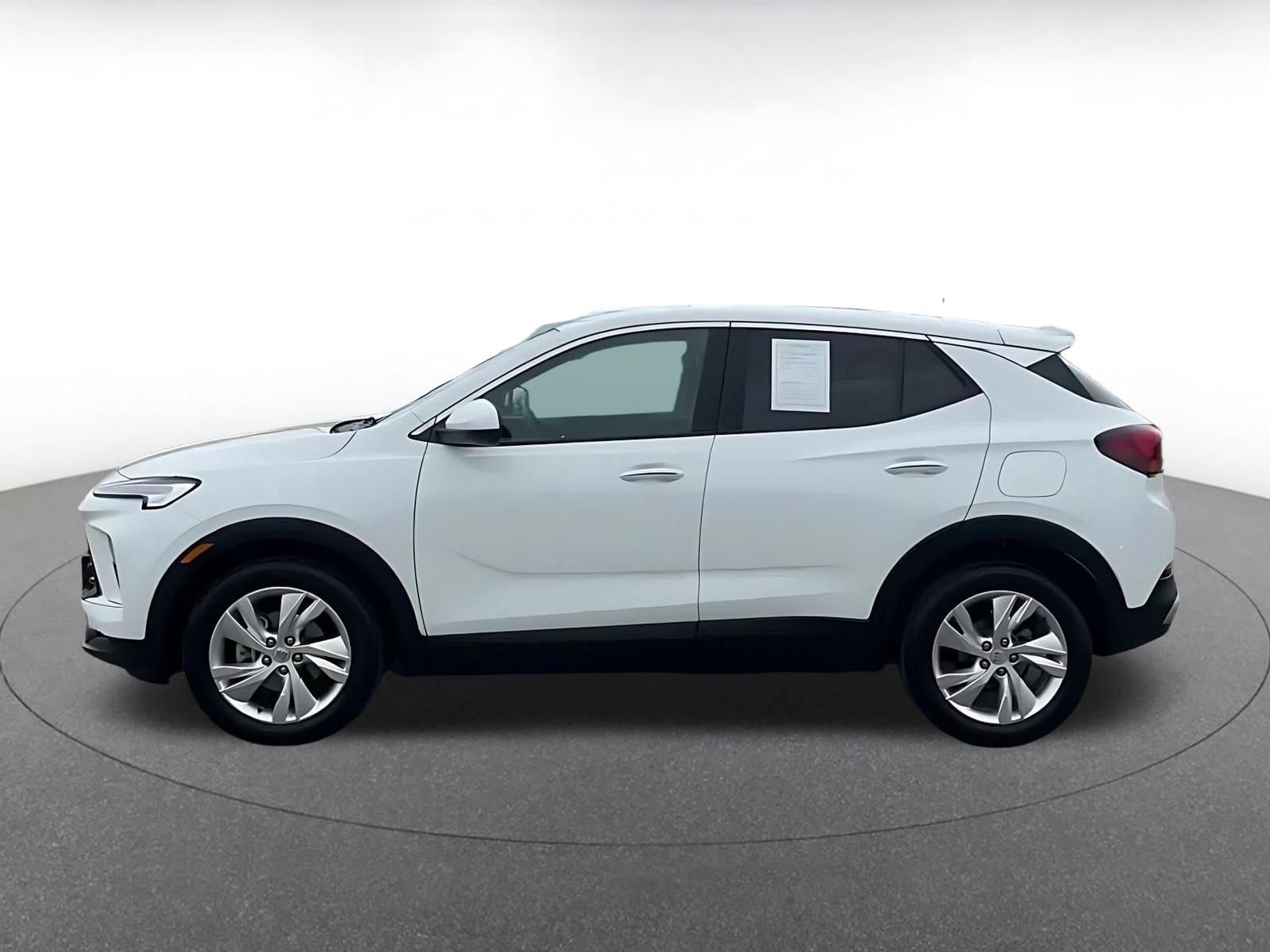 Used 2025 Buick Encore GX Preferred image 9