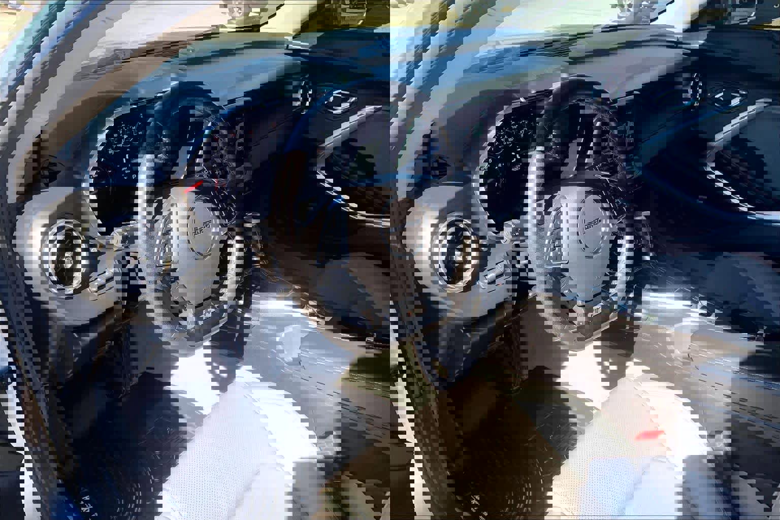 Used 2017 Chevrolet Camaro SS image 16