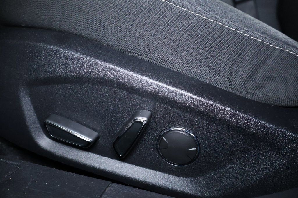 Used 2019 Ford Fusion SE image 17