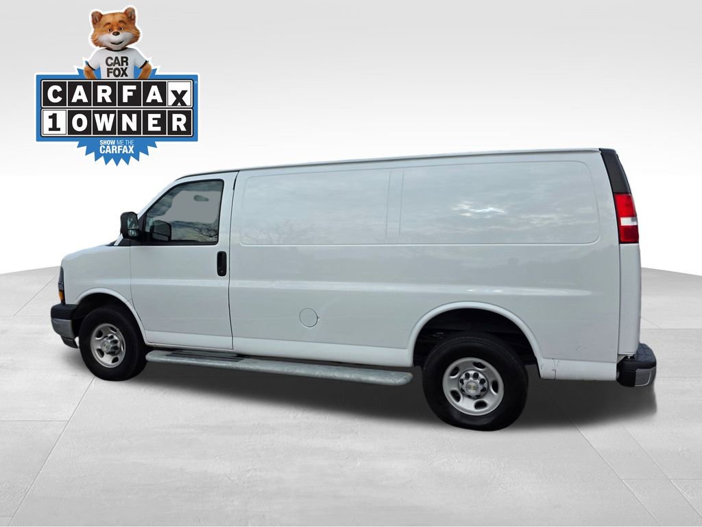 Used 2024 Chevrolet Express 2500 w/ Driver Convenience Package image 4