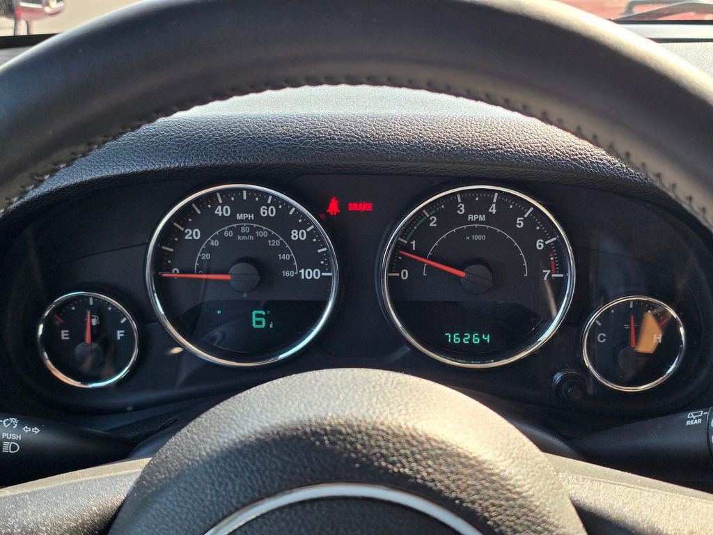 Used 2013 Jeep Wrangler Sahara w/ Connectivity Group AWD/4WD image 20