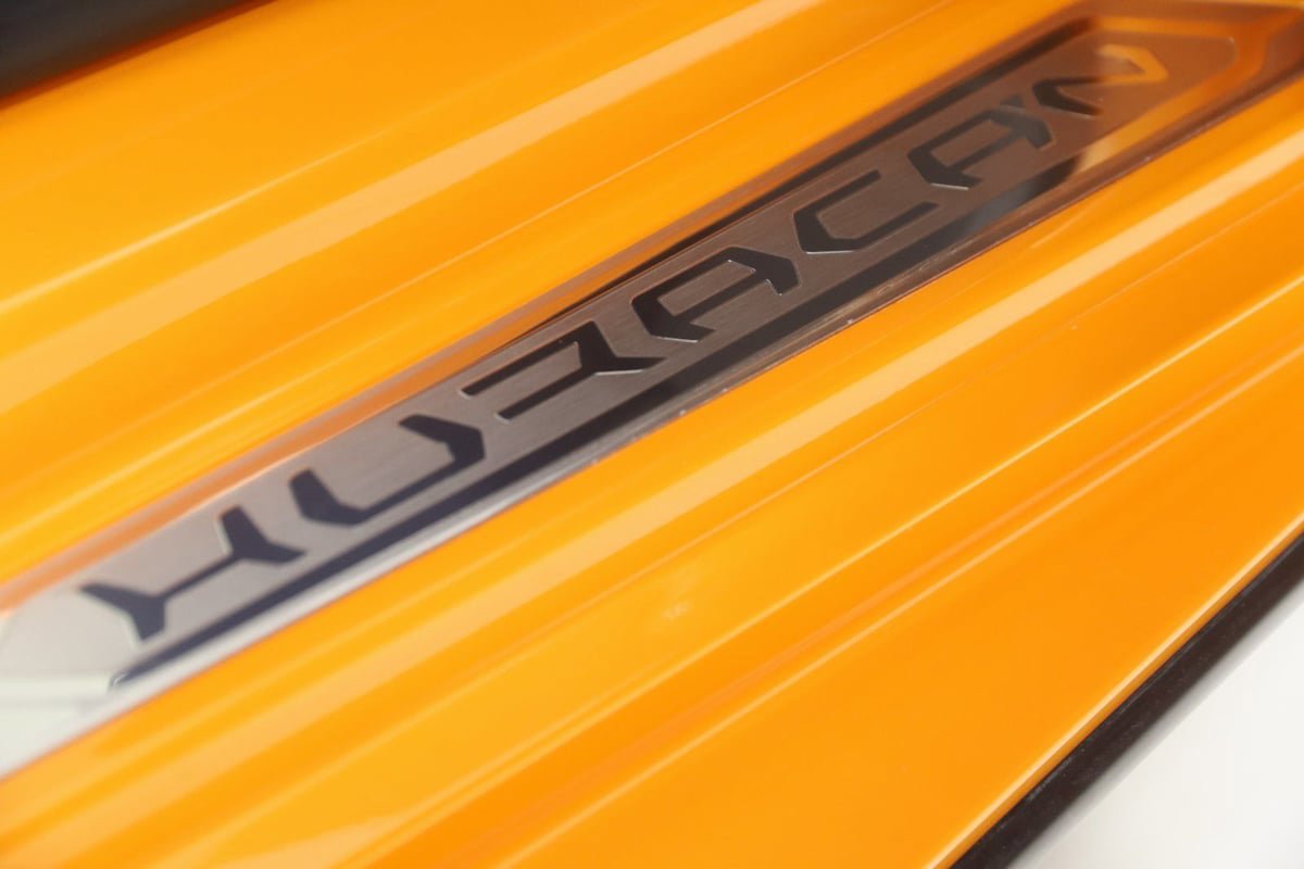 Used 2022 Lamborghini Huracan EVO image 16