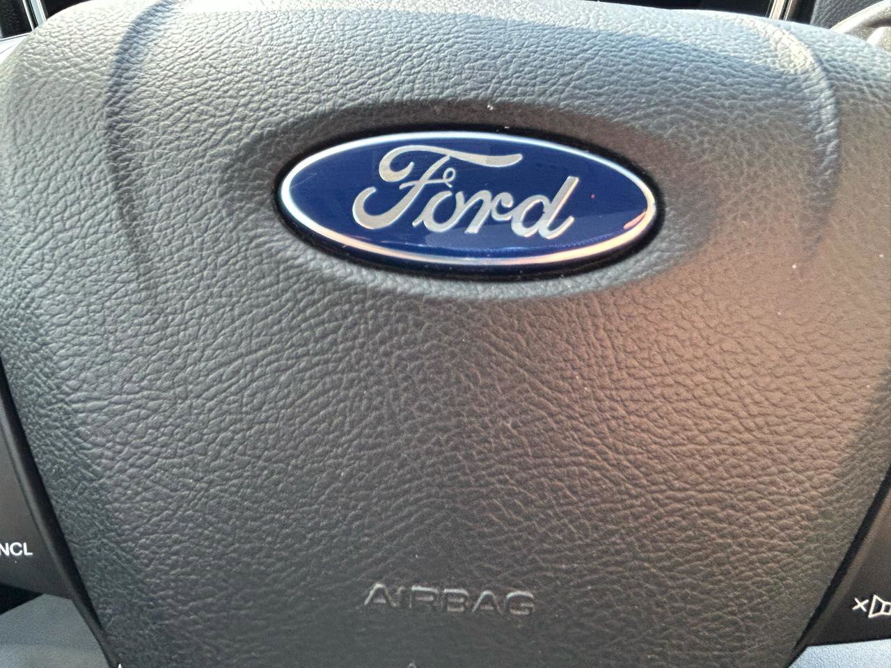 Used 2017 Ford Fusion SE w/ Equipment Group 202A AWD/4WD image 21