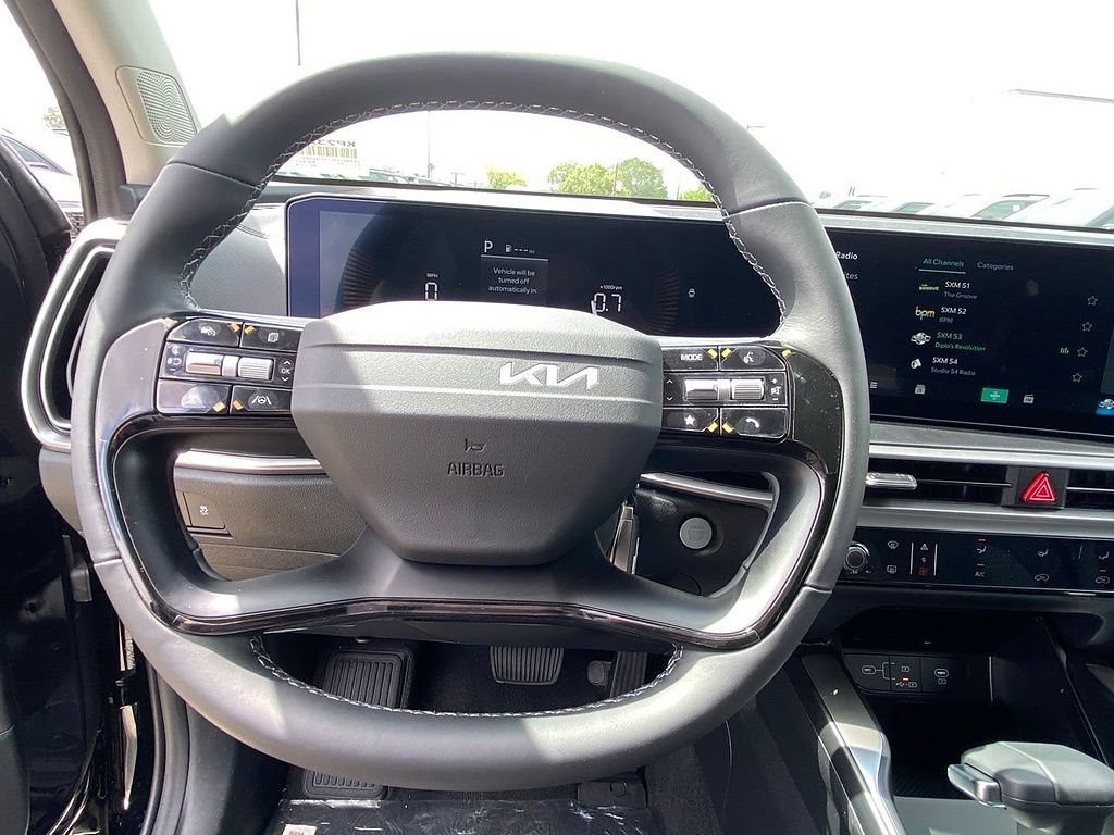 New 2026 Kia Sorento LX FWD image 16