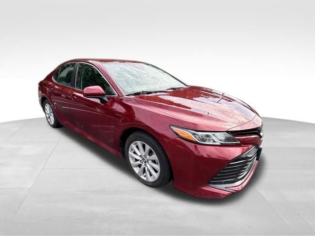 Used 2020 Toyota Camry LE FWD image 10
