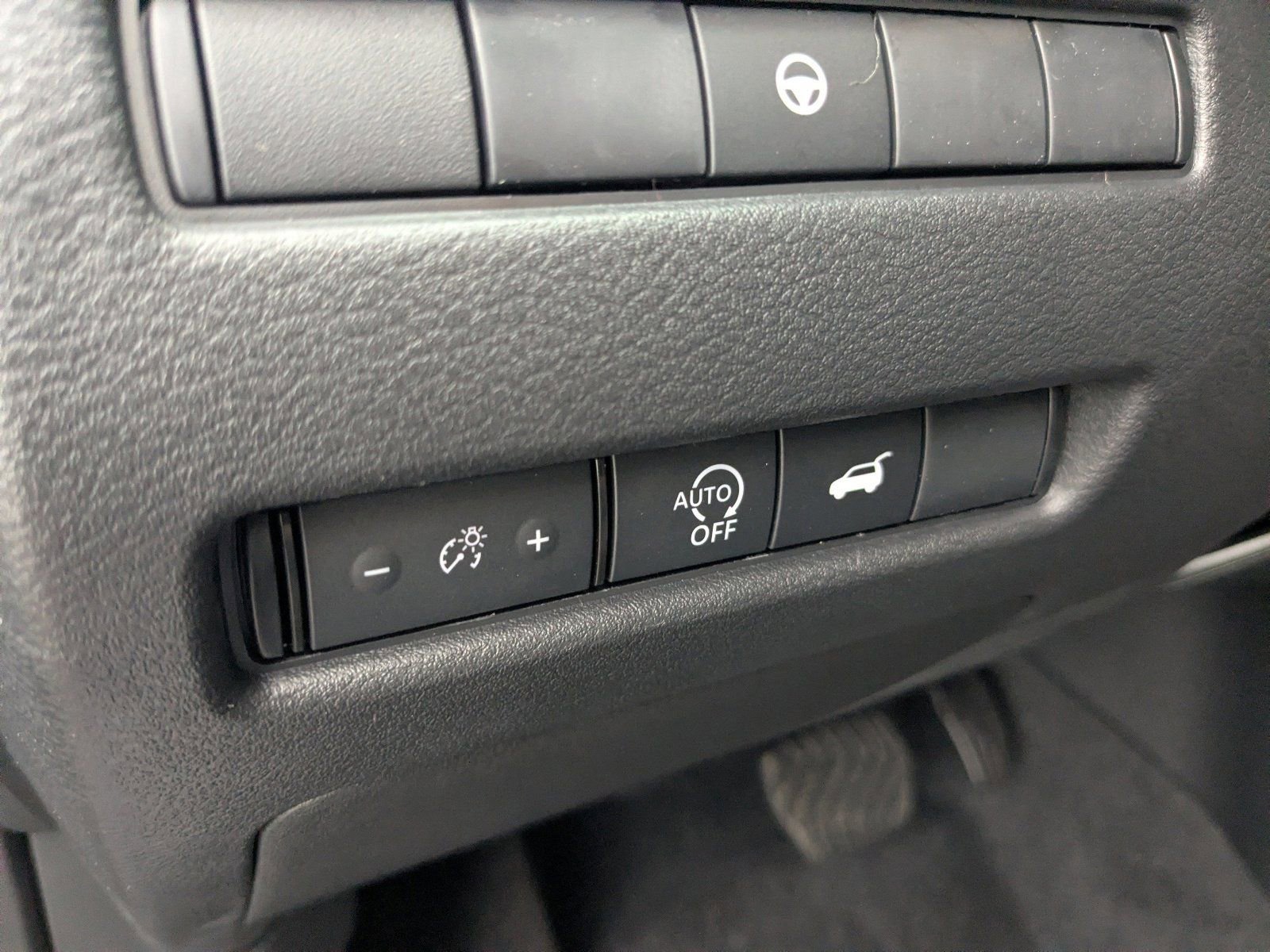 New 2026 Nissan Rogue SV FWD image 15