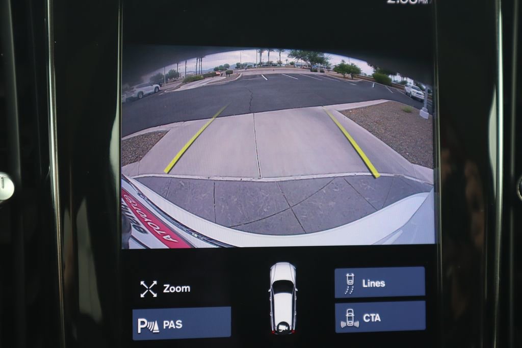 Used 2021 Volvo V60 T5 Cross Country image 15