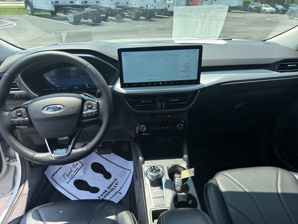 Used 2025 Ford Escape Platinum w/ Premium Technology Package AWD/4WD image 13