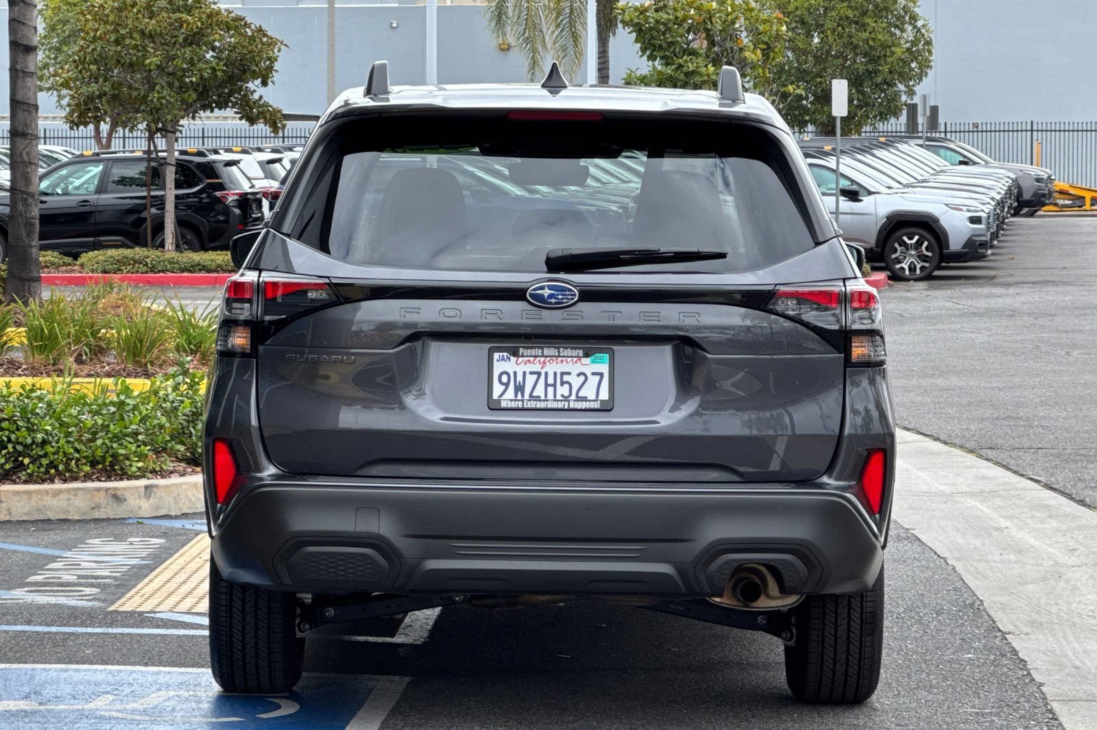 Certified 2025 Subaru Forester Premium AWD/4WD image 5
