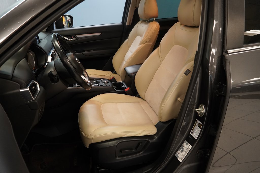 Used 2017 MAZDA CX-5 Touring w/ Preferred Equipment Package image 3