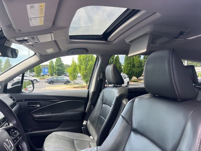 Used 2019 Honda Pilot Touring image 15
