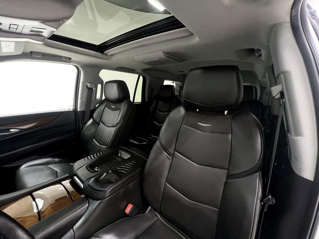 Used 2017 Cadillac Escalade Premium Luxury image 14